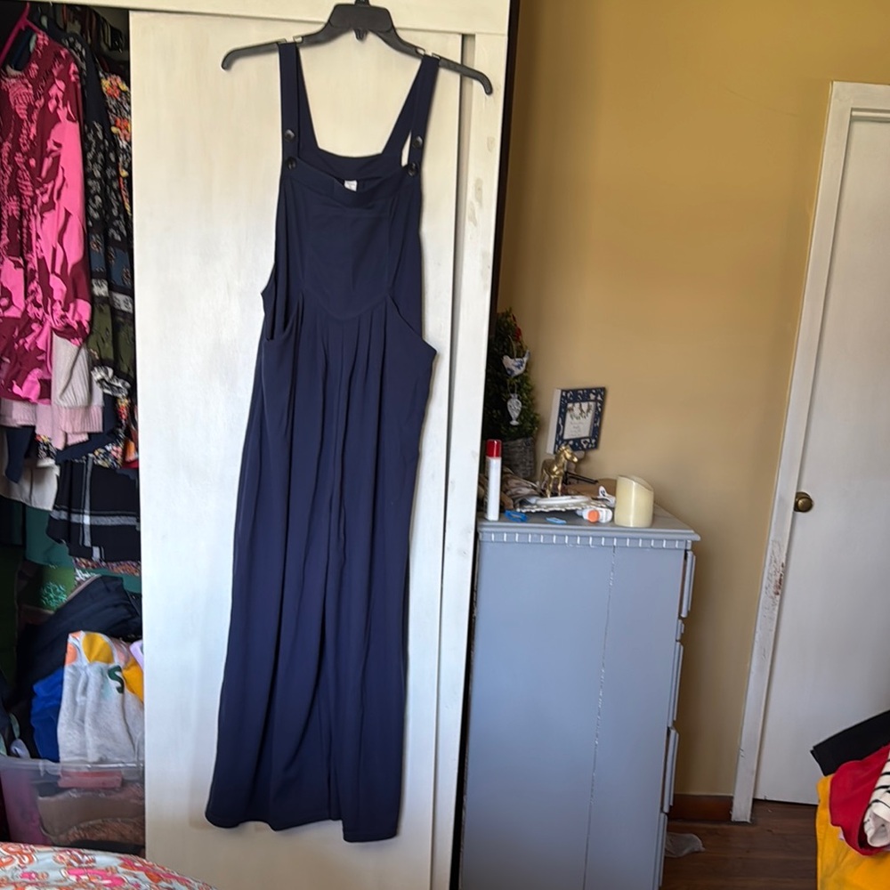 Elegant Navy Blue Women's jumper